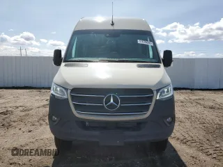 2024 Mercedes-Benz Sprinter with VIN W1W8NB6Y0RT164426, listed as a Copart auction lot 51678665 with 2,928 mi miles and Non Repairable. Bid and sale history available at DreamBid. Image 5.