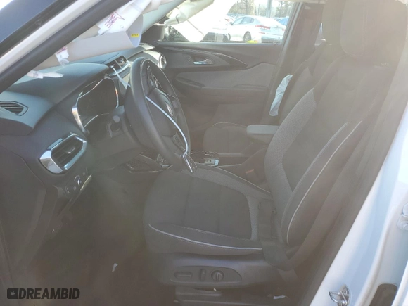 2023 Chevrolet TrailBlazer LT with VIN KL79MPS2XPB088084, listed as a Copart auction lot 43988045 with 18,501 mi miles and Salvage Title. Bid and sale history available at carsss.com. Image 7.