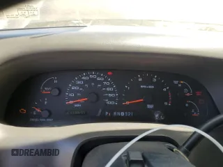 2004 Ford F-250 XL z VIN 1FTNX21P94EC33909, wystawiony jako Copart lot #55983665 z przebiegiem 243 869 mil mil oraz Czysty tytuł • Clean title. Historia ofert i sprzedaży dostępna na DreamBid. Obrazek 9.