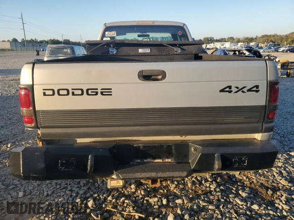 1999 Dodge Ram 2500 with VIN 1B7KF2367XJ615880, listed as a Copart auction lot 76781554 with 318,125 mi miles and Salvage Title. Bid and sale history available at carsss.com. Image 6.