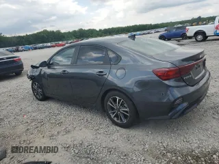 2022 Kia Forte LXS z VIN 3KPF24AD9NE418200, wystawiony jako Copart lot #56518225 z przebiegiem 100 298 mil mil oraz Czysty tytuł • Clean title. Historia ofert i sprzedaży dostępna na DreamBid. Obrazek 2.