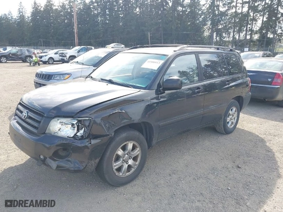 2004 Toyota Highlander with VIN JTEDP21A140009565, listed as a IAAI auction lot 41900913 with 217,848 mi miles. Bid and sale history available at carsss.com. Image 2.