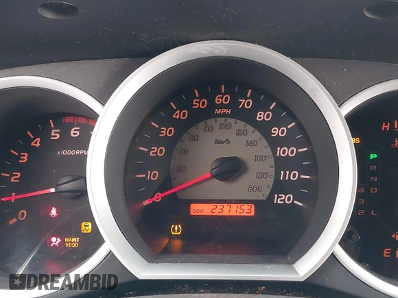2010 Toyota Tacoma PreRunner z VIN 3TMJU4GN8AM103120, wystawiony jako IAAI lot #42226797 z przebiegiem 237 153 mil mil oraz . Historia ofert i sprzedaży dostępna na DreamBid. Obrazek 16.