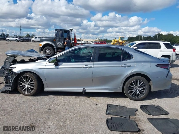 2023 Toyota Camry SE with VIN 4T1T11AK2PU827593, listed as a IAAI auction lot 41672707 with NaN miles. Bid and sale history available at carsss.com. Image 15.