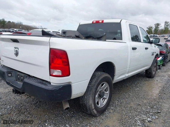 2018 Ram 2500 Tradesman with VIN 3C6UR4CJ5JG313018, listed as a IAAI auction lot 41757482 with 189,507 mi miles. Bid and sale history available at carsss.com. Image 4.