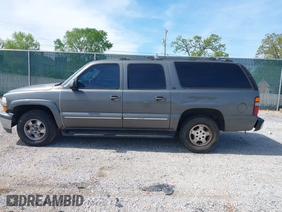 2002 Chevrolet Suburban LS with VIN 1GNFK16ZX2J297816, listed as a IAAI auction lot 41784184 with 231,918 mi miles. Bid and sale history available at carsss.com. Image 14.