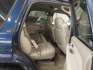 2001 Chevrolet Tahoe LS with VIN 1GNEK13TX1R108982, listed as a IAAI auction lot 41622297 with 202,013 mi miles. Bid and sale history available at carsss.com. Image 8.