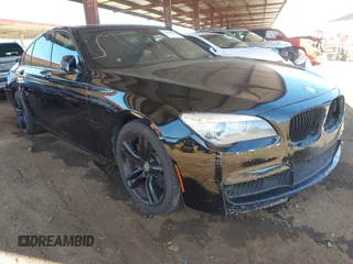 2013 BMW 7 Series 750i с VIN WBAYA8C57DD227543, выставлен на аукционе IAAI как лот 42283064 с пробегом 146 225 миль миль и . История ставок и продаж доступна на DreamBid. Изображение 1.