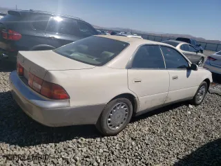 1998 Lexus ES 300 Luxury Sport Sdn with VIN JT8BF28GXW5030072, listed as a Copart auction lot 69242554 with 152,229 mi miles and Salvage Title. Bid and sale history available at carsss.com. Image 3.