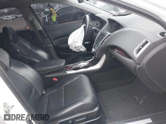 2015 Acura TLX Technology with VIN 19UUB2F5XFA018617, listed as a IAAI auction lot 42055620 with 156,832 mi miles and . Bid and sale history available at DreamBid. Image 5.
