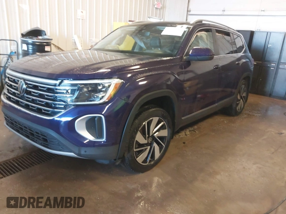 2024 Volkswagen Atlas SEL with VIN 1V2BR2CA0RC543907, listed as a IAAI auction lot 41704653 with 13,549 mi miles and . Bid and sale history available at DreamBid. Image 18.
