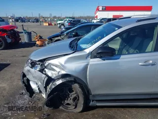 2013 Toyota RAV4 LE with VIN JTMZFREV9DD000690, listed as a IAAI auction lot 41575027 with 123,038 mi miles. Bid and sale history available at carsss.com. Image 17.
