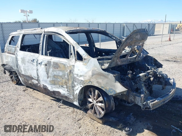 2017 Kia Sedona EX with VIN KNDMC5C17H6272760, listed as a IAAI auction lot 41664326 with Not Provided miles. Bid and sale history available at carsss.com. Image 1.
