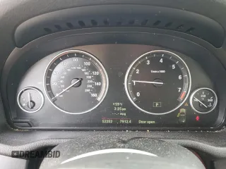 2013 BMW X3 xDrive28i with VIN 5UXWX9C5XD0A30504, listed as a Copart auction lot 53200135 with 52,252 mi miles and Salvage Title. Bid and sale history available at DreamBid. Image 9.