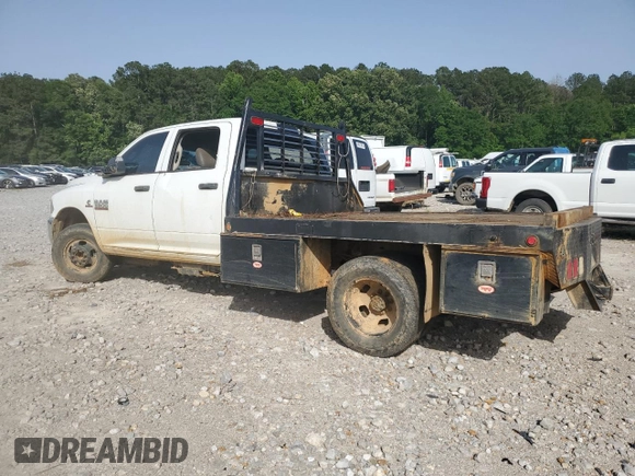 2018 Ram 3500 Tradesman z VIN 3C7WRTCL1JG211117, wystawiony jako Copart lot #55949905 z przebiegiem 137 640 mil mil oraz Szkoda całkowita • Salvage title. Historia ofert i sprzedaży dostępna na DreamBid. Obrazek 2.