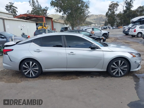 2020 Nissan Altima SR with VIN 1N4BL4CV6LN310472, listed as a IAAI auction lot 41919890 with 122,705 mi miles and . Bid and sale history available at carsss.com. Image 13.