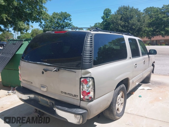 2004 Chevrolet Suburban LT z VIN 1GNFK16Z24J154314, wystawiony jako IAAI lot #42462404 z przebiegiem 275 938 mil mil oraz . Historia ofert i sprzedaży dostępna na DreamBid. Obrazek 4.