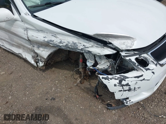 2007 Lexus GS 350 z VIN JTHCE96SX70012919, wystawiony jako IAAI lot #42391988 z przebiegiem 104 515 mil mil oraz . Historia ofert i sprzedaży dostępna na DreamBid. Obrazek 12.