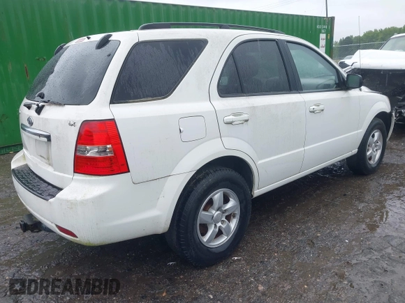 2008 Kia Sorento LX with VIN KNDJC735185785977, listed as a IAAI auction lot 42237098 with 145,231 mi miles and . Bid and sale history available at DreamBid. Image 4.