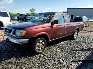 1998 Nissan Frontier XE z VIN 1N6DD26S9WC383015, wystawiony jako Copart lot #51453755 z przebiegiem 223 770 mil mil oraz Szkoda całkowita • Salvage title. Historia ofert i sprzedaży dostępna na DreamBid. Obrazek 1.