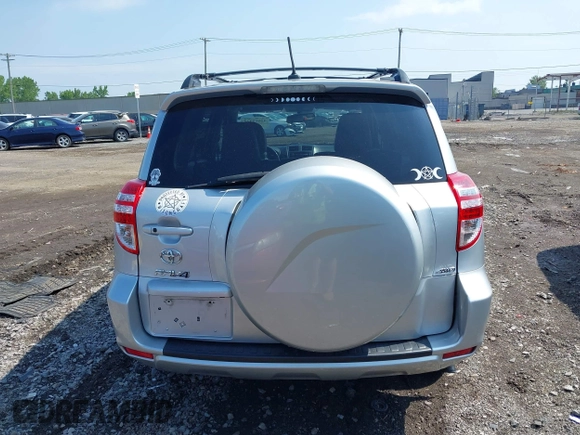 2012 Toyota RAV4 Limited z VIN 2T3DK4DV9CW068404, wystawiony jako IAAI lot #42612322 z przebiegiem 164 862 mil mil oraz . Historia ofert i sprzedaży dostępna na DreamBid. Obrazek 16.