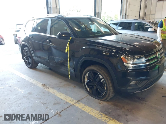 2019 Volkswagen Atlas SE with VIN 1V2UR2CA2KC515962, listed as a IAAI auction lot 42369371 with 81,629 mi miles and . Bid and sale history available at DreamBid. Image 1.