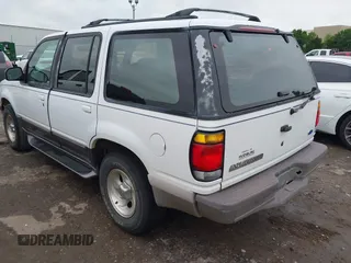 1996 Ford Explorer XL z VIN 1FMDU34XXTZA17284, wystawiony jako IAAI lot #42208106 z przebiegiem 167 098 mil mil oraz . Historia ofert i sprzedaży dostępna na DreamBid. Obrazek 3.