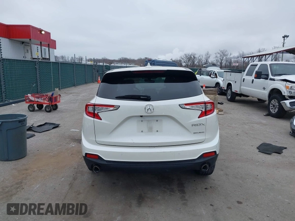 2019 Acura RDX Technology с VIN 5J8TC2H54KL003602, выставлен на аукционе IAAI как лот 41778587 с пробегом 122 031 миль миль и . История ставок и продаж доступна на DreamBid. Изображение 17.