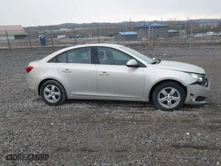 2014 Chevrolet Cruze 1LT with VIN 1G1PC5SB4E7471450, listed as a IAAI auction lot 41947965 with 99,352 mi miles. Bid and sale history available at carsss.com. Image 13.