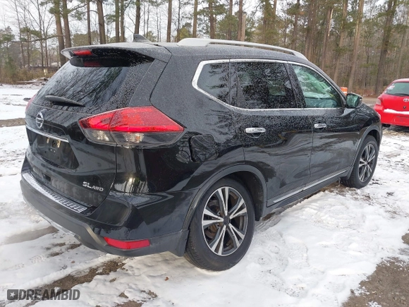 2017 Nissan Rogue SL with VIN 5N1AT2MV0HC840377, listed as a IAAI auction lot 41392637 with 111,912 mi miles. Bid and sale history available at carsss.com. Image 4.