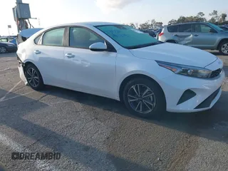 2023 Kia Forte LXS z VIN 3KPF24AD6PE539124, wystawiony jako IAAI lot #41946697 z przebiegiem 57 512 mil mil oraz . Historia ofert i sprzedaży dostępna na DreamBid. Obrazek 14.