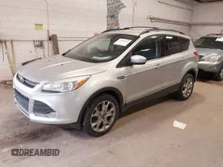 2013 Ford Escape SE with VIN 1FMCU9G99DUA02866, listed as a IAAI auction lot 42087543 with 260,585 mi miles. Bid and sale history available at carsss.com. Image 2.