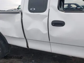 1999 Ford F-250 with VIN 1FTPX28LXXNB37027, listed as a IAAI auction lot 41410236 with 207,930 mi miles and . Bid and sale history available at DreamBid. Image 18.