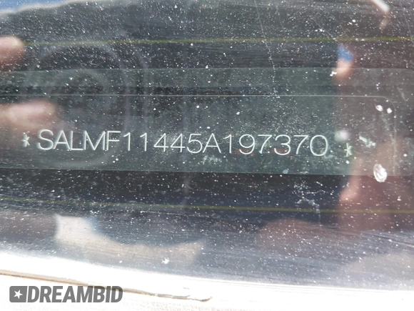 2005 Land Rover Range Rover z VIN SALMF11445A197370, wystawiony jako IAAI lot #42129179 z przebiegiem Nie podano mil oraz . Historia ofert i sprzedaży dostępna na DreamBid. Obrazek 9.