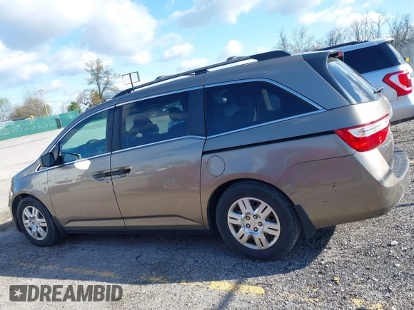 2012 Honda Odyssey LX с VIN 5FNRL5H29CB091860, выставлен на аукционе IAAI как лот 42000688 с пробегом 295 551 миль миль и . История ставок и продаж доступна на DreamBid. Изображение 14.