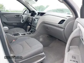 2015 Chevrolet Traverse LS z VIN 1GNKVFED4FJ197970, wystawiony jako IAAI lot #42020771 z przebiegiem 128 876 mil mil oraz . Historia ofert i sprzedaży dostępna na DreamBid. Obrazek 5.