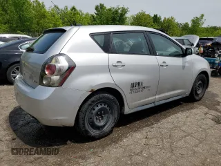 2010 Pontiac Vibe 1SA z VIN 5Y2SP6E86AZ413513, wystawiony jako Copart lot #58741375 z przebiegiem 284 616 mil mil oraz Czysty tytuł • Clean title. Historia ofert i sprzedaży dostępna na DreamBid. Obrazek 3.