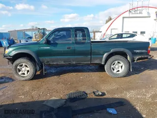 2003 Toyota Tacoma with VIN 5TEWN72N93Z192536, listed as a IAAI auction lot 40737704 with 180,983 mi miles. Bid and sale history available at carsss.com. Image 15.