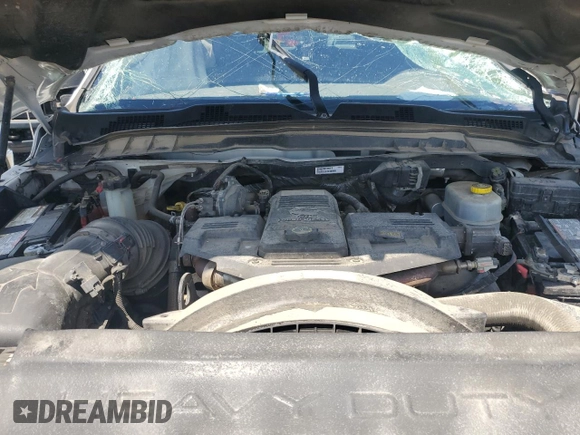 2018 Ram 2500 Tradesman z VIN 3C6UR5CL2JG257630, wystawiony jako Copart lot #54224105 z przebiegiem Nie podano mil oraz Szkoda całkowita • Salvage title. Historia ofert i sprzedaży dostępna na DreamBid. Obrazek 11.