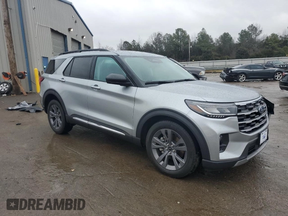 2025 Ford Explorer Active with VIN 1FMUK8DH0SGA67844, listed as a Copart auction lot 43166895 with 1,619 mi miles and Salvage Title. Bid and sale history available at carsss.com. Image 4.