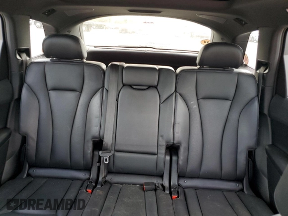 2019 Audi Q7 Premium Plus with VIN WA1LAAF73KD049283, listed as a Copart auction lot 59907545 with 28,985 mi miles and Clean title. Bid and sale history available at DreamBid. Image 10.