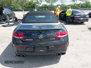 2019 Mercedes-Benz C 43 AMG z VIN WDDWK6EB6KF806576, wystawiony jako IAAI lot #42512426 z przebiegiem 44 848 mil mil oraz . Historia ofert i sprzedaży dostępna na DreamBid. Obrazek 16.