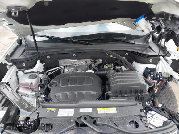 2024 Volkswagen Atlas SE with VIN 1V2LE2CA5RC243036, listed as a IAAI auction lot 41860475 with 7,766 mi miles and . Bid and sale history available at DreamBid. Image 10.