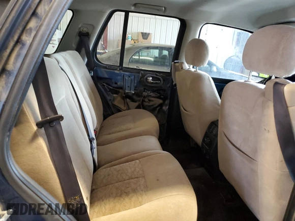 2005 GMC Envoy SLE with VIN 1GKDT13S252205556, listed as a Copart auction lot 74238784 with 198,982 mi miles and Clean Title. Bid and sale history available at carsss.com. Image 10.