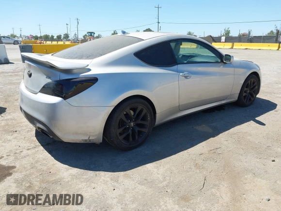 2013 Hyundai Genesis Coupe Premium z VIN KMHHT6KD9DU102257, wystawiony jako IAAI lot #42344326 z przebiegiem 103 806 mil mil oraz . Historia ofert i sprzedaży dostępna na DreamBid. Obrazek 4.