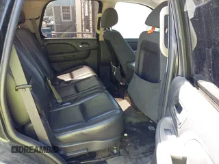 2007 Chevrolet Tahoe Police z VIN 1GNEC03097R417705, wystawiony jako IAAI lot #41882598 z przebiegiem 235 859 mil mil oraz . Historia ofert i sprzedaży dostępna na DreamBid. Obrazek 8.