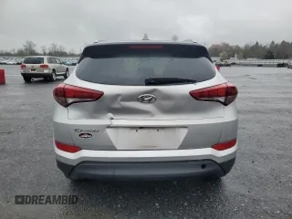 2018 Hyundai Tucson SEL with VIN KM8J33A48JU709473, listed as a Copart auction lot 52141445 with 176,267 mi miles and Clean Title. Bid and sale history available at carsss.com. Image 6.