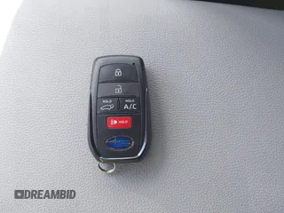 2024 Subaru Solterra Premium z VIN JTMABABA6RA063380, wystawiony jako IAAI lot #41825083 z przebiegiem 1 853 mil mil oraz . Historia ofert i sprzedaży dostępna na DreamBid. Obrazek 11.