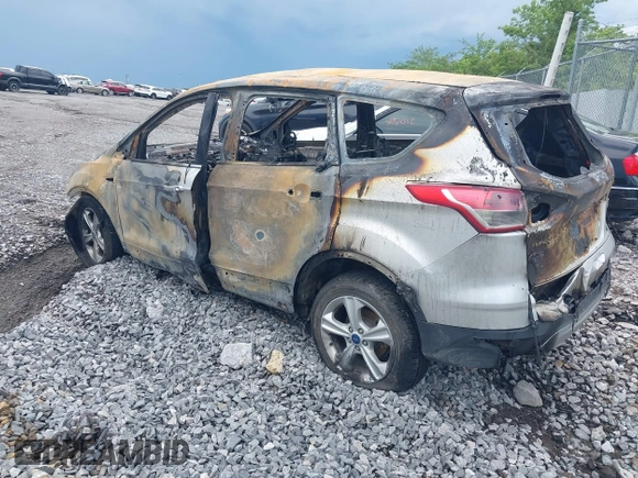 2013 Ford Escape SE z VIN 1FMCU0GX6DUD90875, wystawiony jako IAAI lot #42166461 z przebiegiem Nie podano mil oraz . Historia ofert i sprzedaży dostępna na DreamBid. Obrazek 3.
