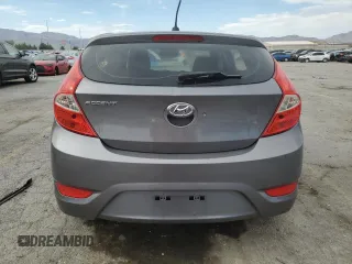 2013 Hyundai Accent GS z VIN KMHCT5AEXDU132351, wystawiony jako Copart lot #57257785 z przebiegiem 91 426 mil mil oraz Szkoda całkowita • Salvage title. Historia ofert i sprzedaży dostępna na DreamBid. Obrazek 6.